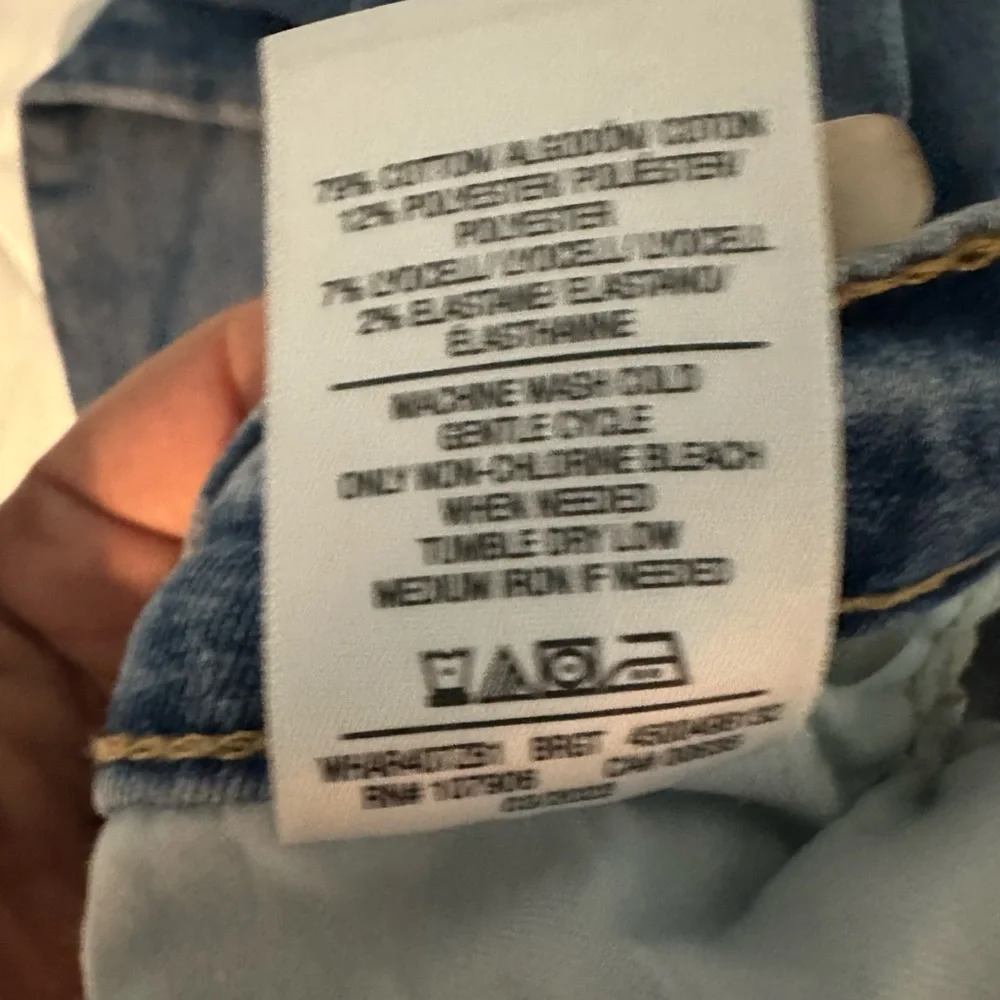 Hudson Jeans - Picture 4 of 7